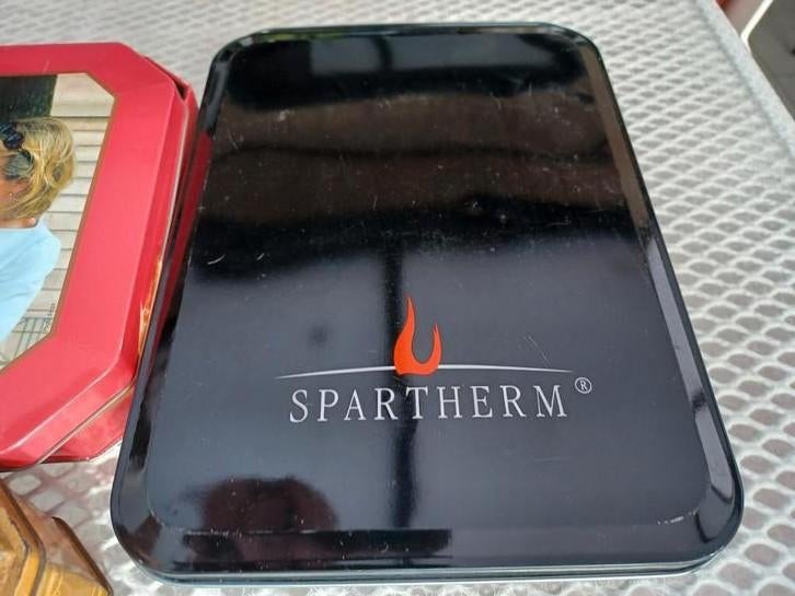 4 blikken dozen, Verzamelen, Ophalen of Verzenden, Zo goed als nieuw