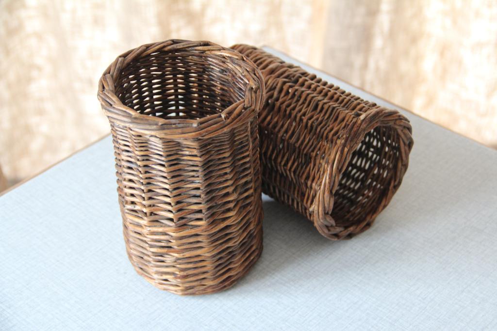 Paniers cylindres en osier porte bouteille ou ustensiles, Maison & Meubles, Enlèvement ou Envoi, Osier, Autres formes, Panier