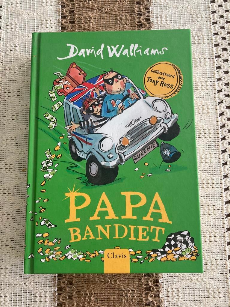 David Walliams - Papa bandiet, Boeken, Ophalen of Verzenden, Zo goed als nieuw, David Walliams
