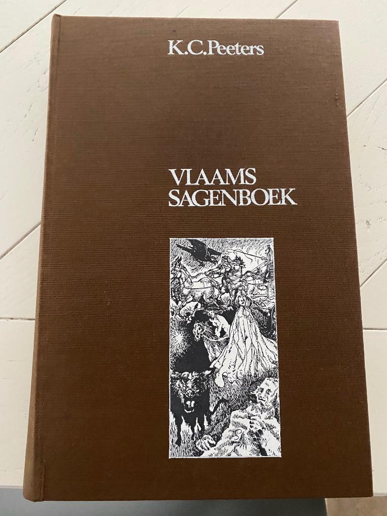 K.C. Peeters, Vlaams sagenboek, Boeken, Ophalen of Verzenden, Zo goed als nieuw