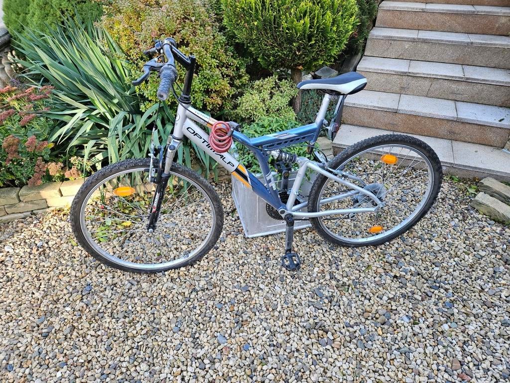Fiets te koop, er zijn wel kosten te verwachten., Ophalen of Verzenden