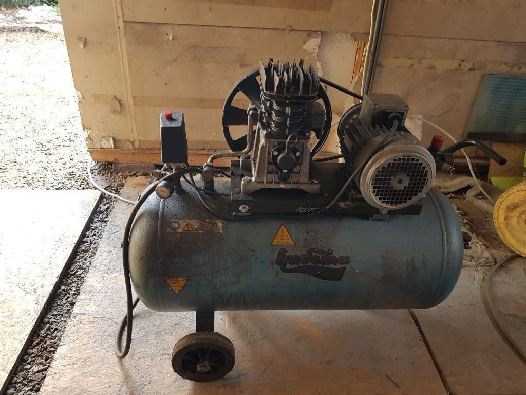 Lucht compressor 100 l., Doe-het-zelf en Bouw, Compressors, 25 tot 100 liter, Ophalen, Gebruikt, 6 tot 10 bar