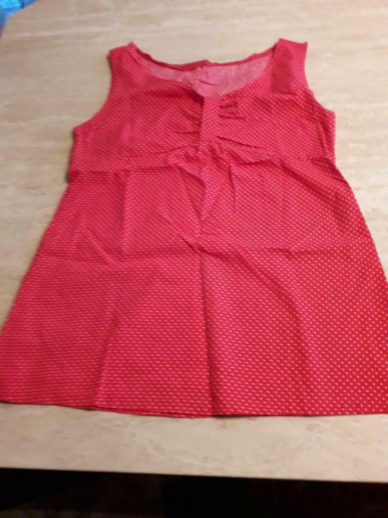 Top sans manches rouge à pois blancs. Taille 40, Taille 38/40 (M), Enlèvement ou Envoi, Comme neuf, Zelf gemaakt