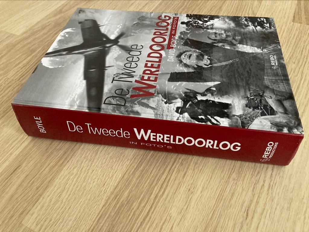 De tweede wereldoorlog in foto’s, Ophalen of Verzenden, Zo goed als nieuw