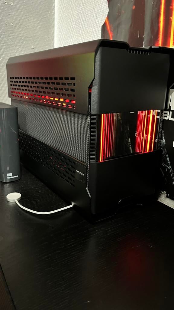Pc tour gamer i9 12900KF, 32gb DDR5, 8 Tb SSD, Rtx 2080 ti, 8 Tb, Le pc est monté avec différentes marques, 32 GB, Intel Core i9