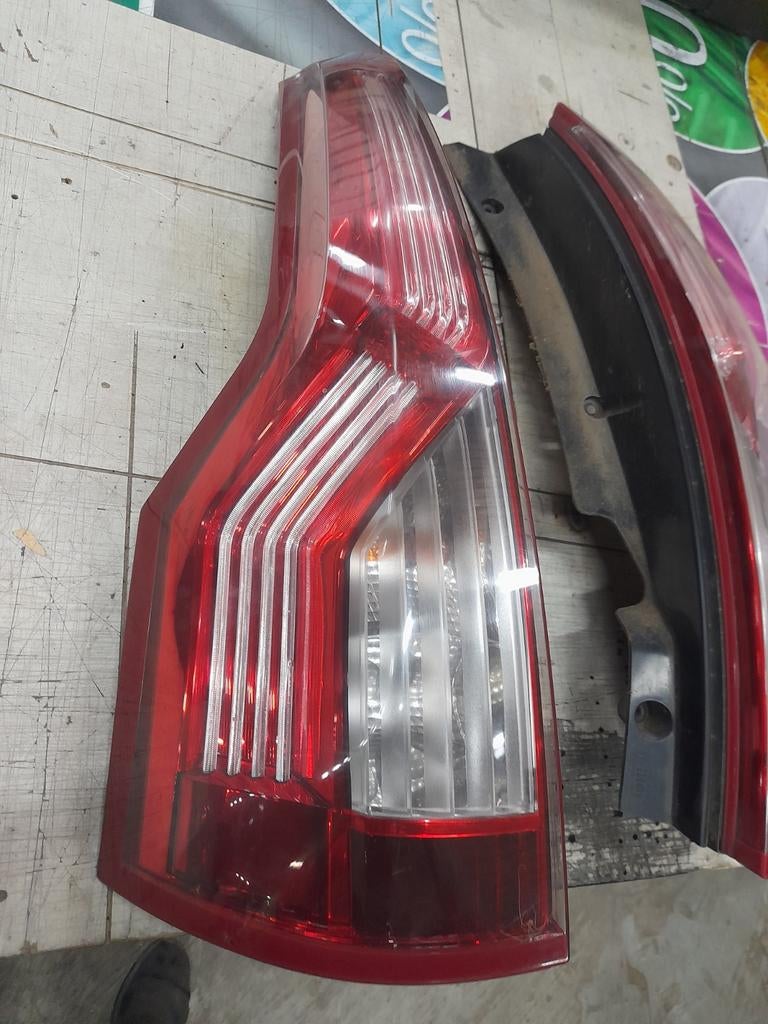 Feux arrières CITROEN C4 PICASSO 2010 / 5060 AUVELAIS, Enlèvement ou Envoi, Utilisé, Citroën