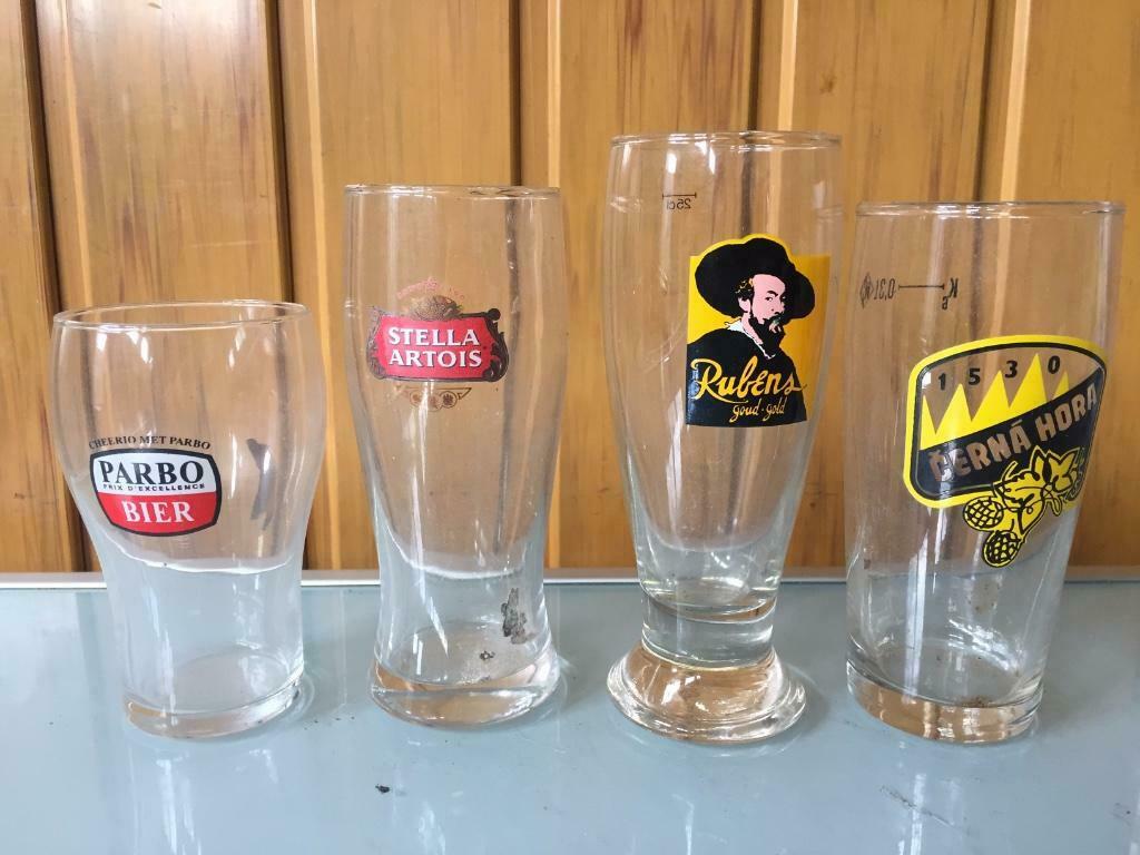 Lot 40 effen bierglazen zie beschrijving, Ophalen, Zo goed als nieuw, Bierglas