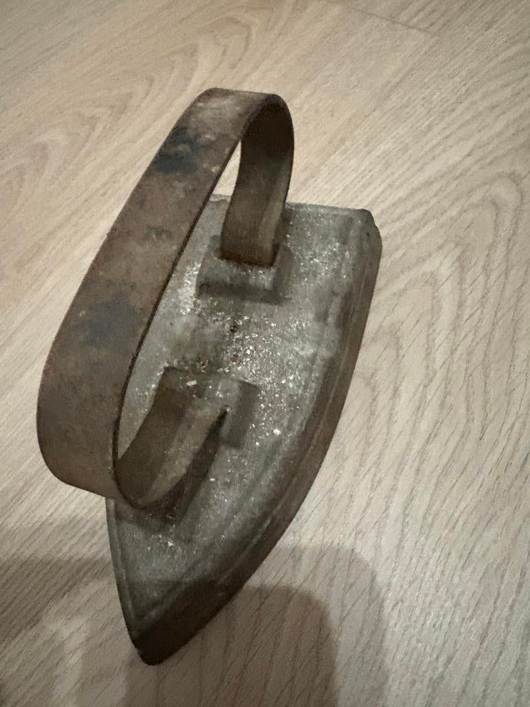 Antiek vintage ijzeren strijkijzer, Enlèvement ou Envoi