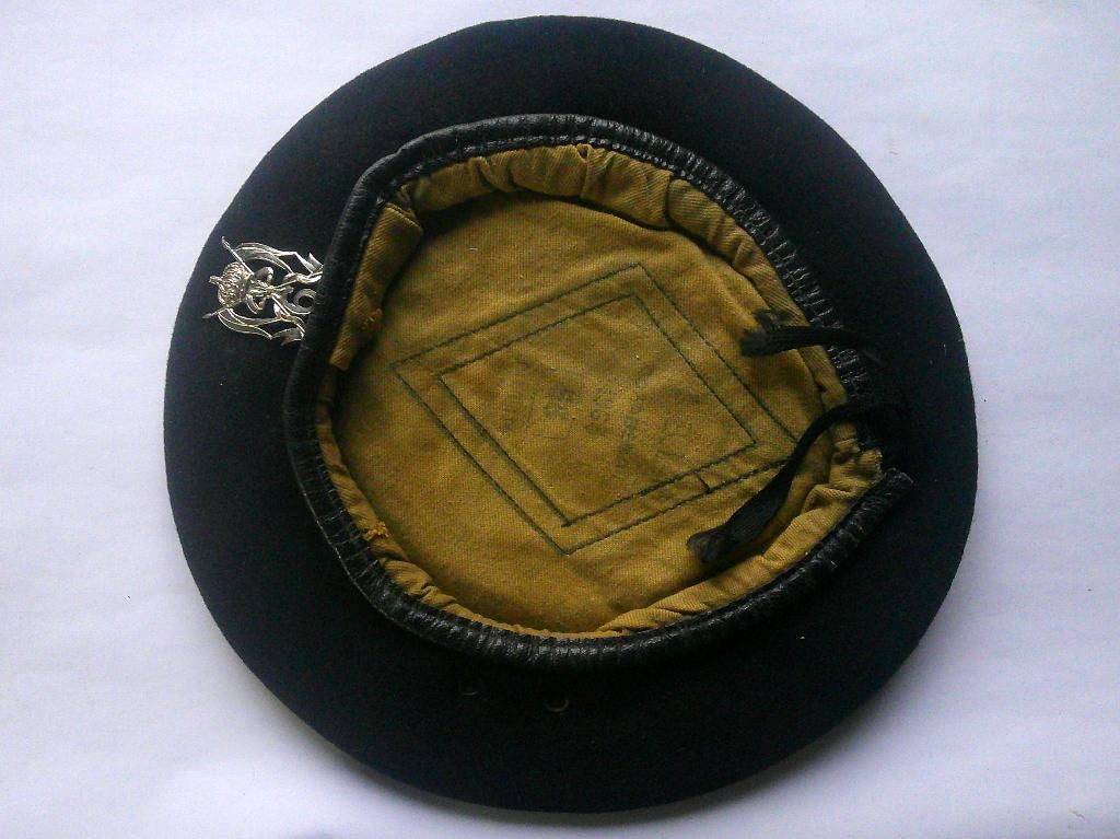 Béret de cavalerie belge 1963 du 6e lanciers dissout en 1969, Collections, Envoi, Armée de terre, Casque ou Béret