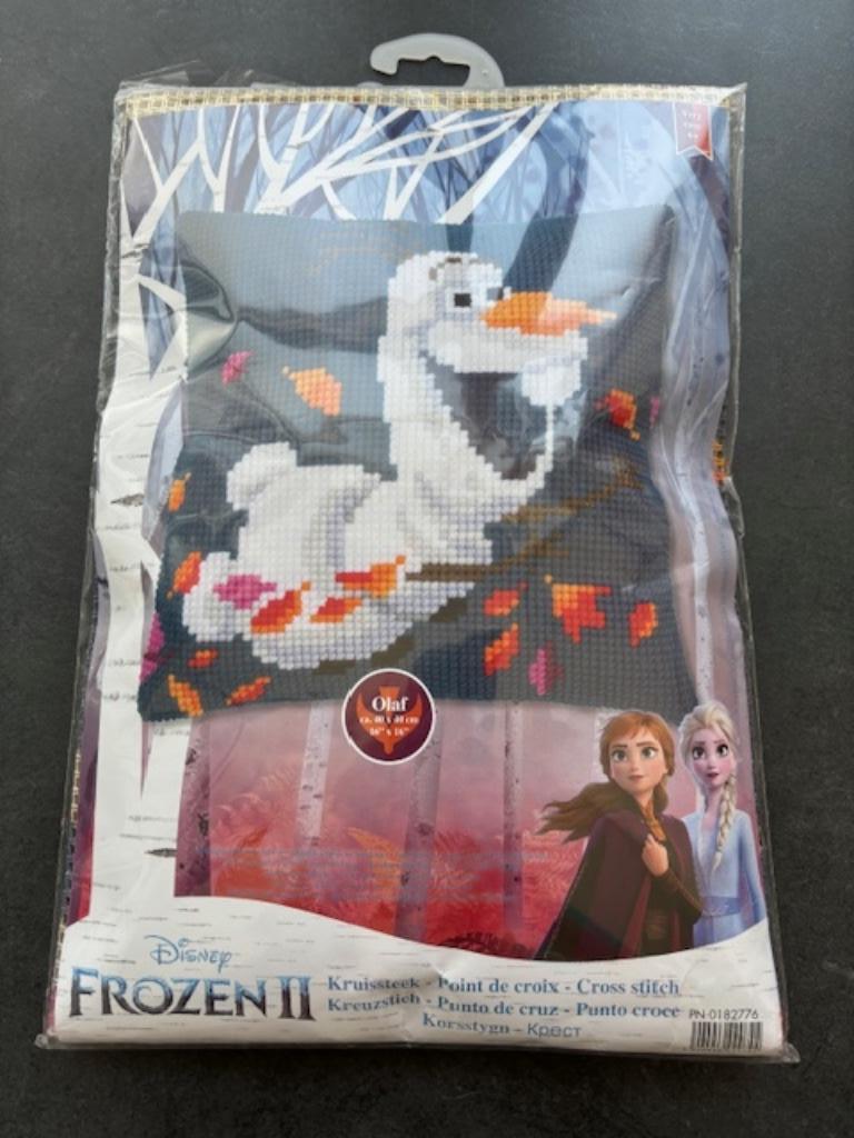 Handwerk kussen kruissteek Frozen Olaf, Ophalen of Verzenden, Nieuw, Knutselwerk
