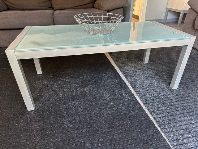 salontafeltje in chroom en glas, Verre, 50 à 100 cm, Enlèvement, Utilisé