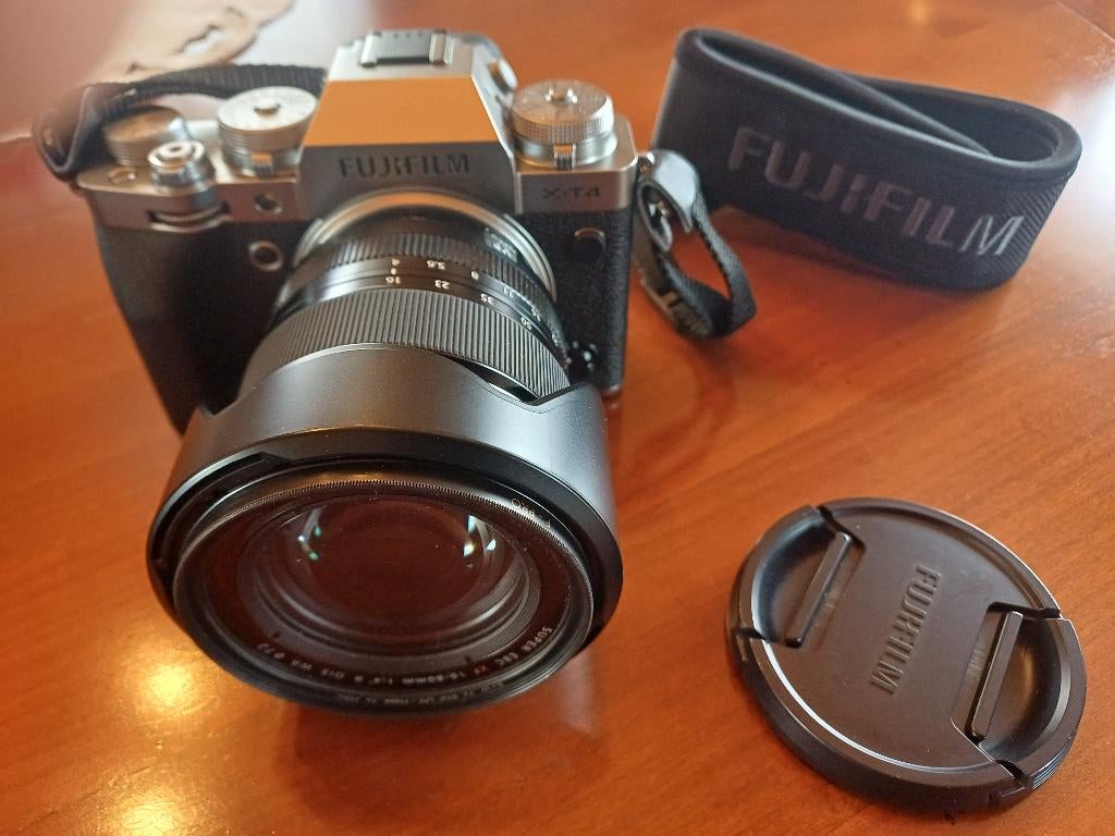 Fujifilm xt4 in nieuwstaat, TV, Hi-fi & Vidéo, Appareils photo numériques, Enlèvement, Comme neuf, Fuji