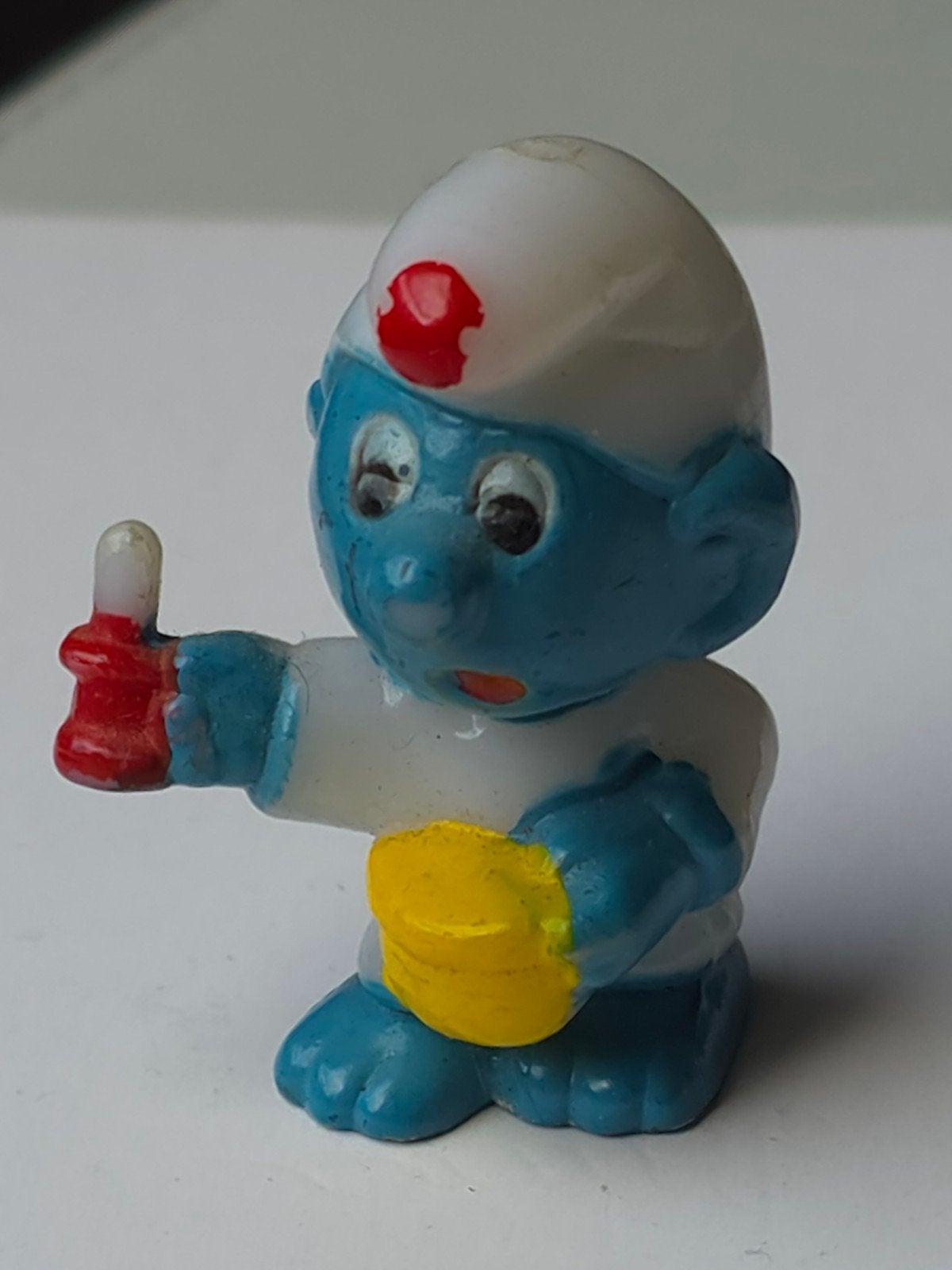 Mini figurine Schtroumpf Somnambule Kinder, Collections, Envoi, Utilisé, Schtroumpf Paresseux, Poupée, Figurine ou Peluche