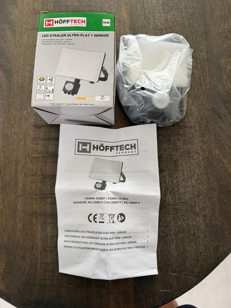 Höfftech 10W LED straler Ultra-Flat + Sensor Nieuw, Tuin en Terras, Minder dan 50 watt, Nieuw, Ophalen of Verzenden, Spots