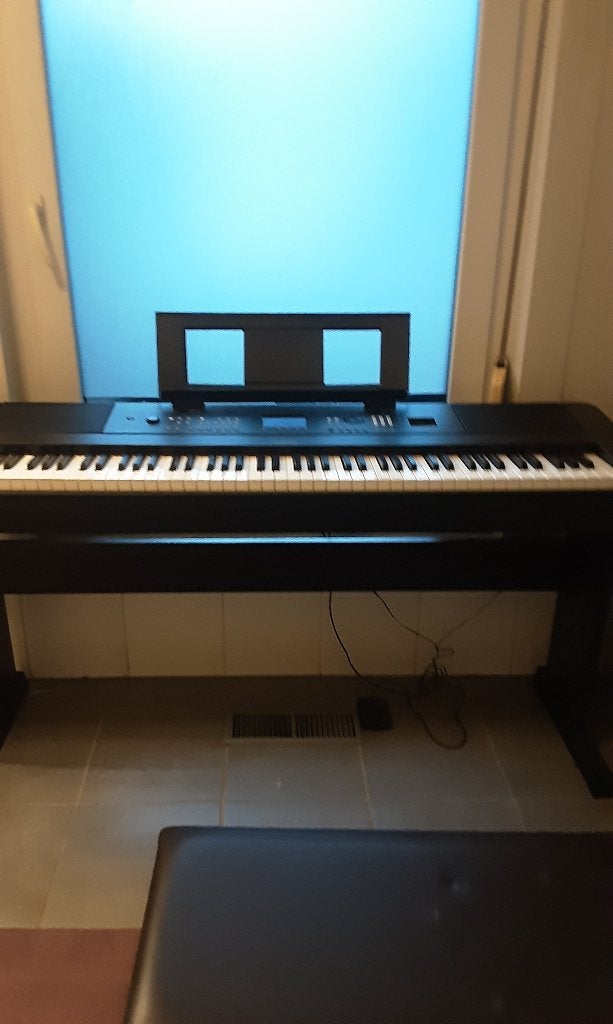 Keyboard HAMAHA DGX 650  440€, Muziek en Instrumenten, Keyboards, Ophalen, Zo goed als nieuw, Overige aantallen, Yamaha