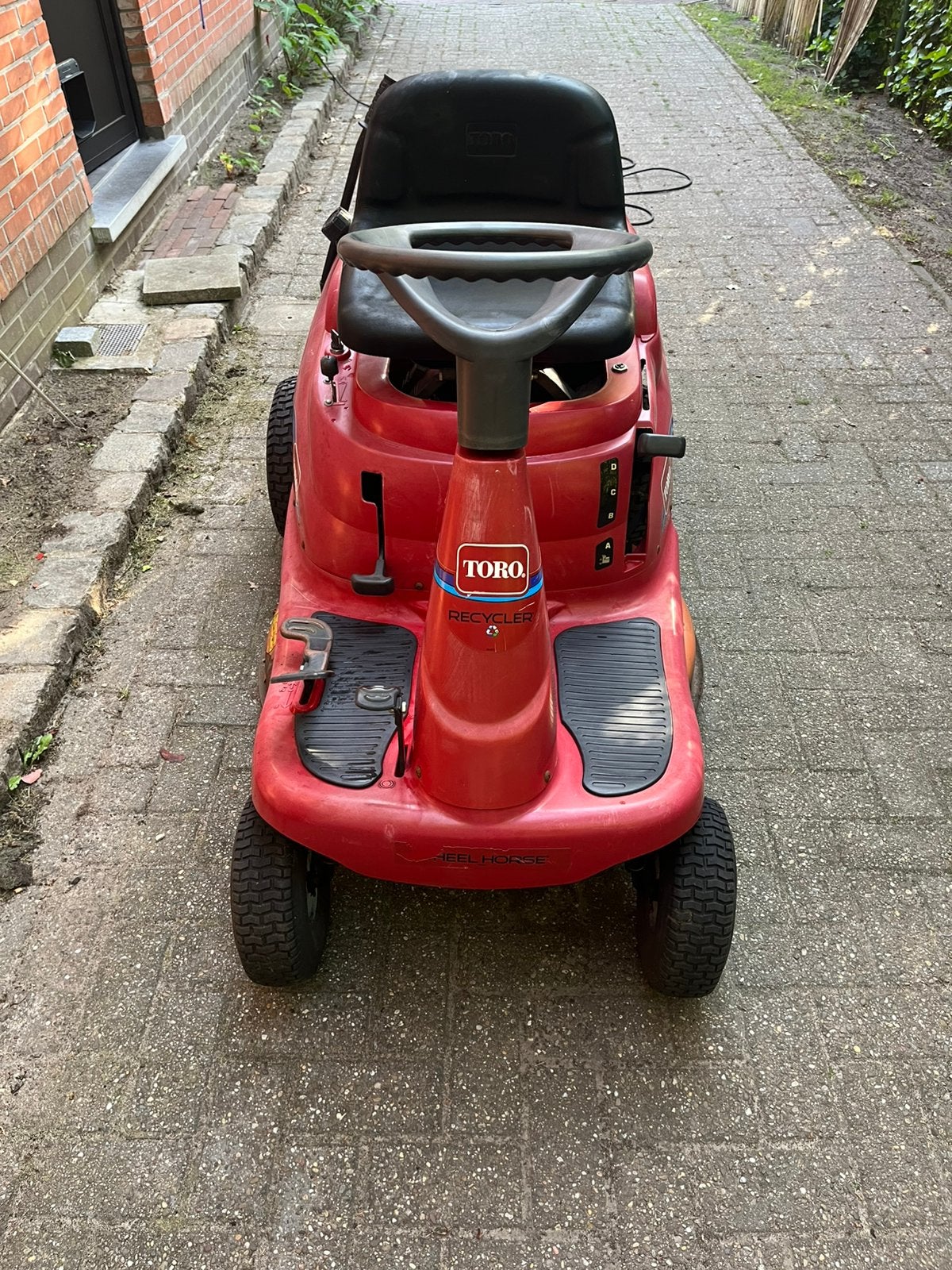 Zitmaaier Toro, Tuin en Terras, Ophalen, Gebruikt