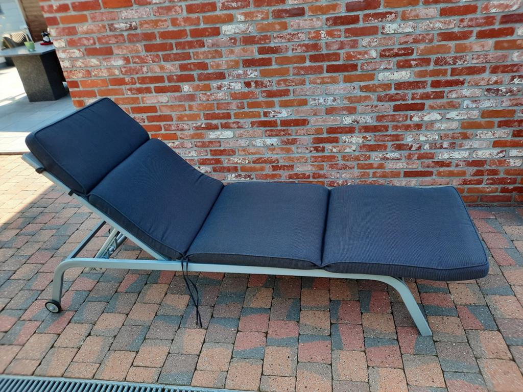 Ligbed met kussen, Tuin en Terras, Ligbedden, Verstelbaar, Ophalen