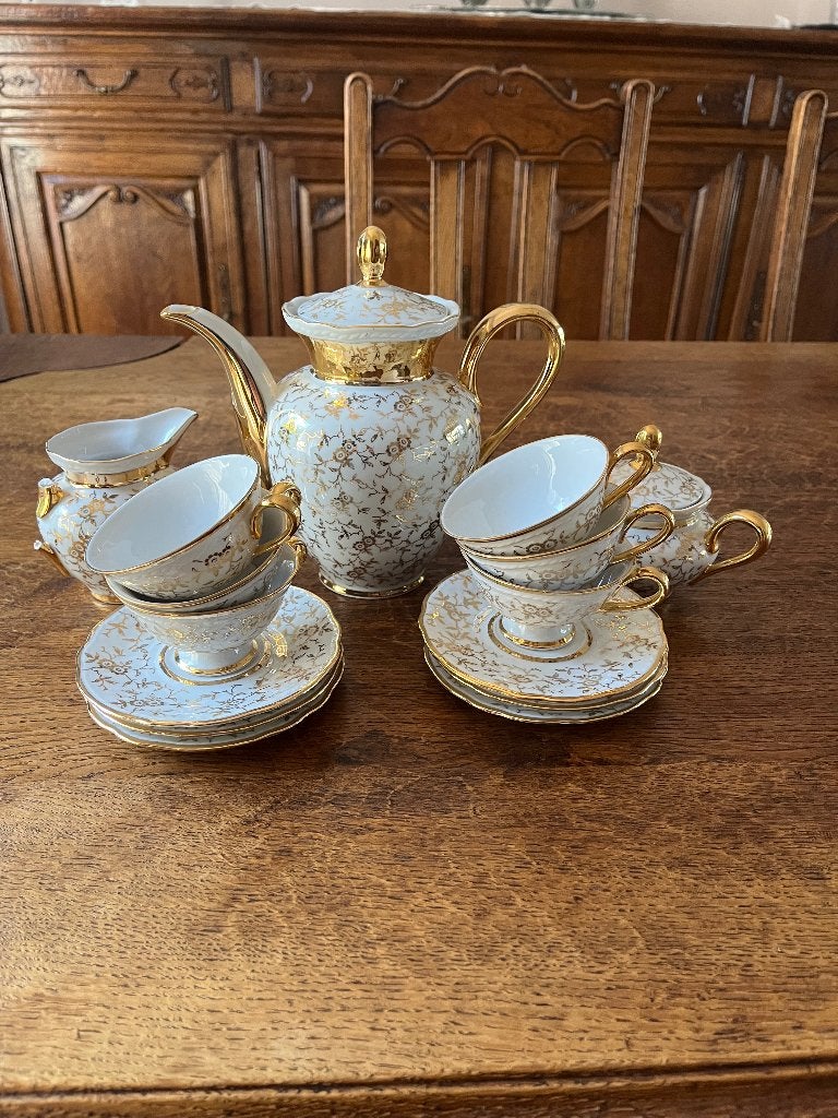wit-goud porseleinen koffie/theeservies Winterling Bavaria, Ophalen