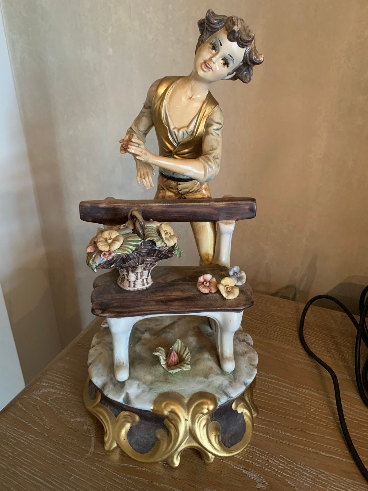 Italiaans porseleinen beeld, Antiquités & Art, Antiquités | Porcelaine, Enlèvement
