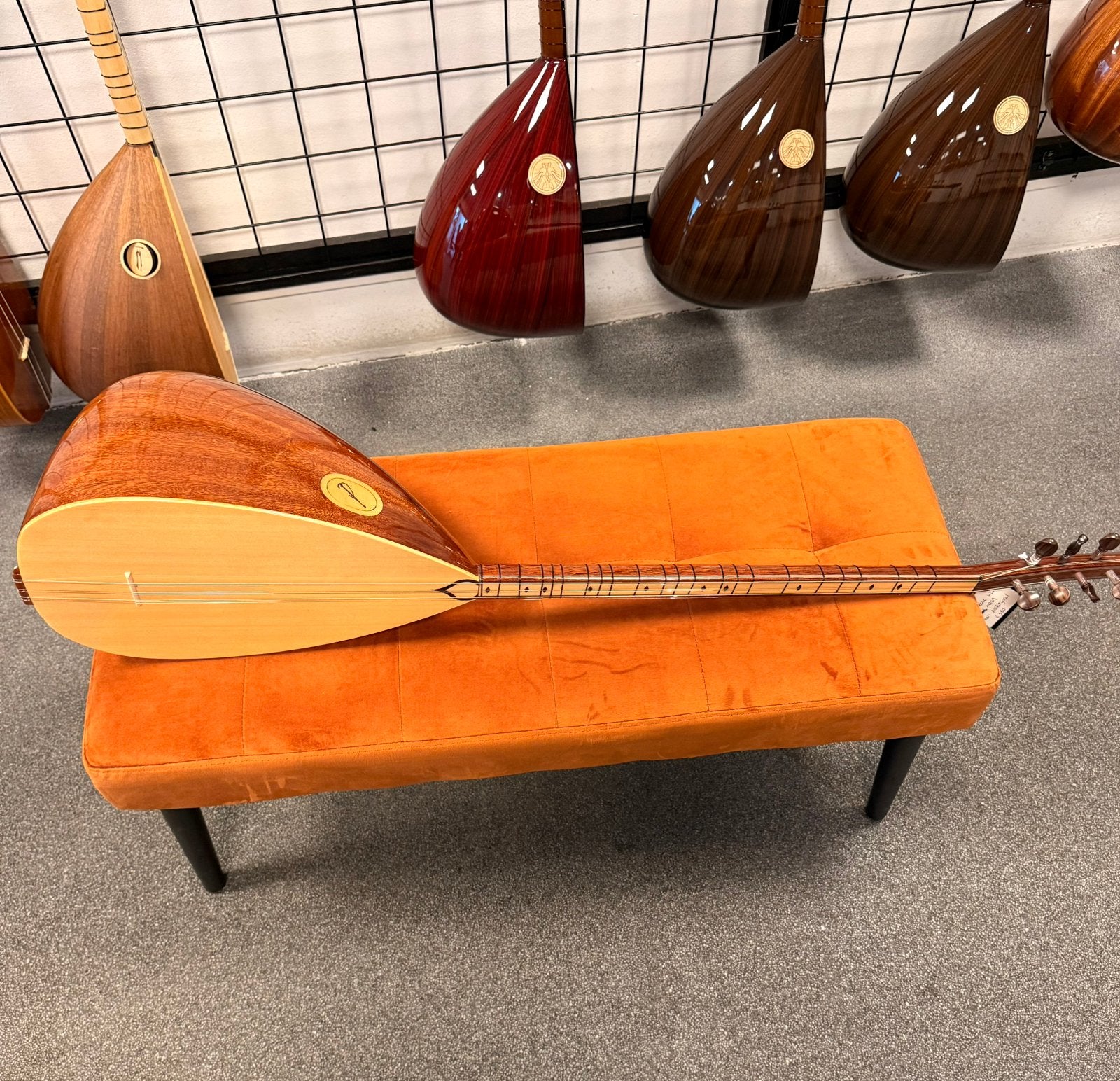 saz prof uzun sap diğer resimler için>>>, Muziek en Instrumenten, Instrumenten | Onderdelen, Ophalen of Verzenden, Nieuw