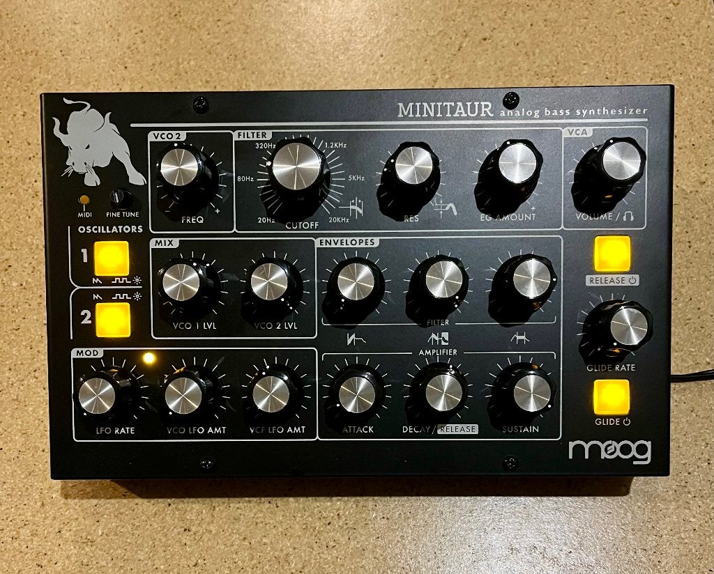 MOOG MiniTaur, Muziek en Instrumenten, Synthesizers, Ophalen, Zo goed als nieuw, Overige merken