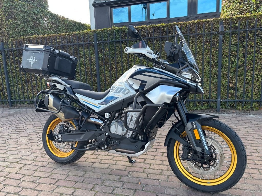 Cf moto Mt 800 explore, 2 cilinders, Nieuw, Motorrijbewijs A, Bedrijf
