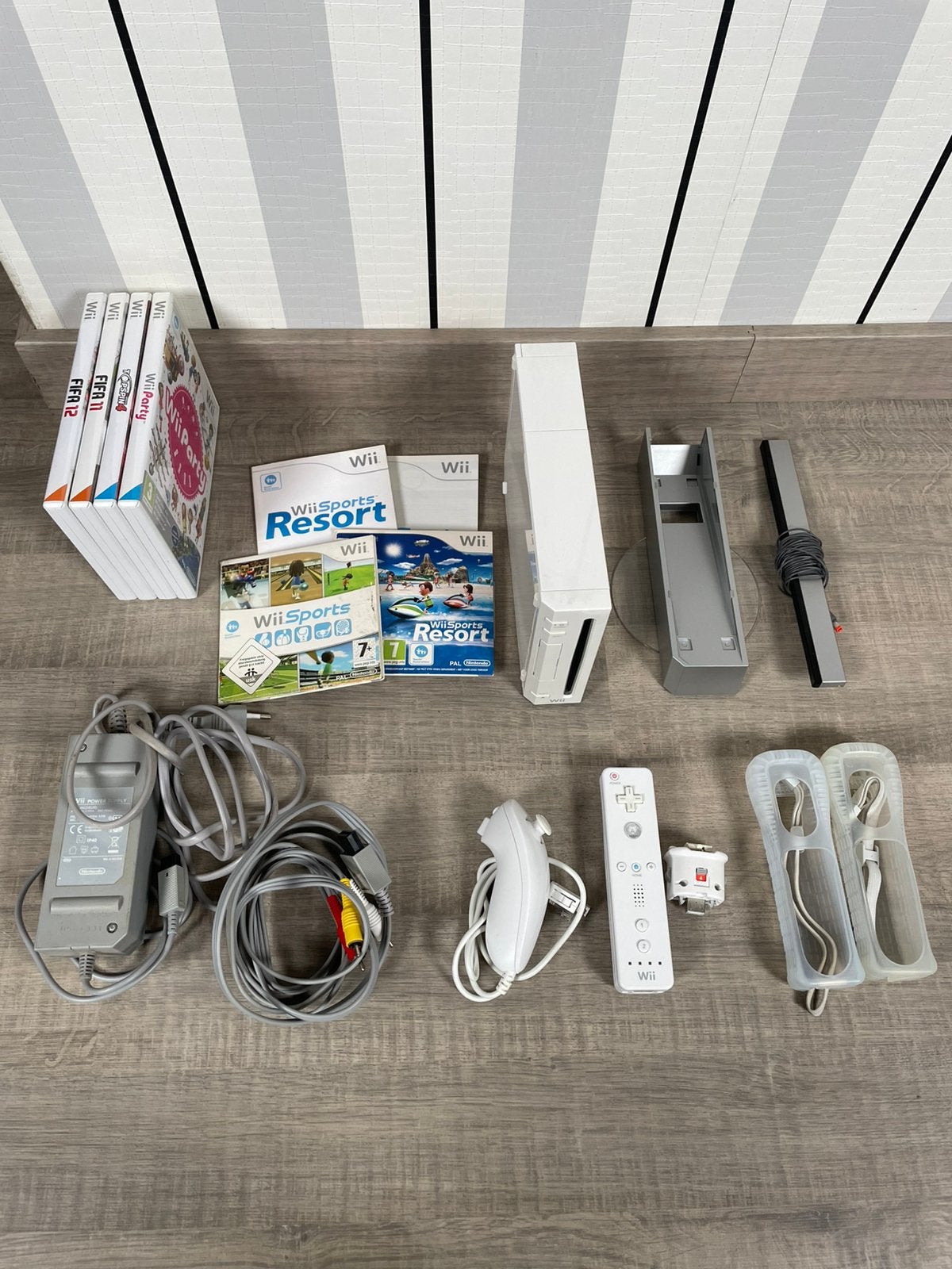 Nintendo Wii met spellen, Games en Spelcomputers, Spelcomputers | Nintendo Wii, Ophalen of Verzenden, Gebruikt, Met 1 controller