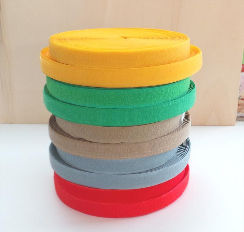 329) Opnaaibaar Velcro / Klittenband 2,5cm Breed, Hobby en Vrije tijd, Ophalen of Verzenden, Nieuw, Lint, Band of Elastiek