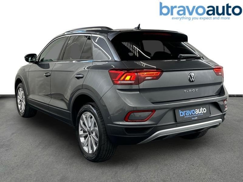 Volkswagen T-Roc DGS Life | carplay | camera | heated seats, Auto's, Volkswagen, Automaat, 1498 cc, Overige kleuren, Bedrijf