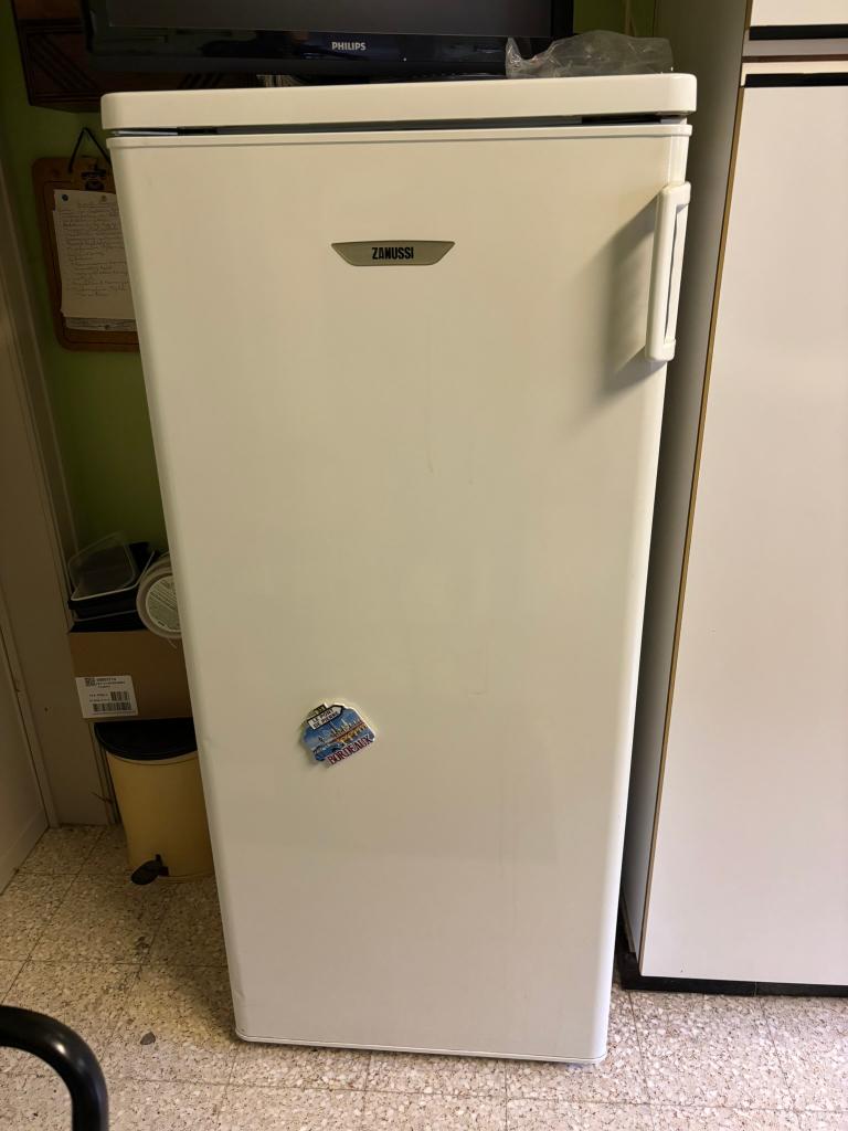Zanussi koelkast, Enlèvement, Utilisé