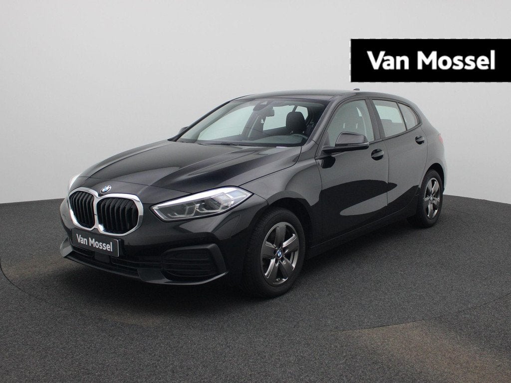 BMW 1 Reeks Hatch 118iA (100 kW), Auto's, Gebruikt, 129 g/km, 136 pk, Zwart