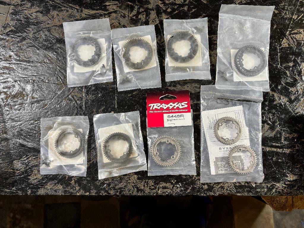 Couronne TRAXXAS XMAXX XRT FUNCO, Enlèvement ou Envoi, Neuf, Électro, Pièce