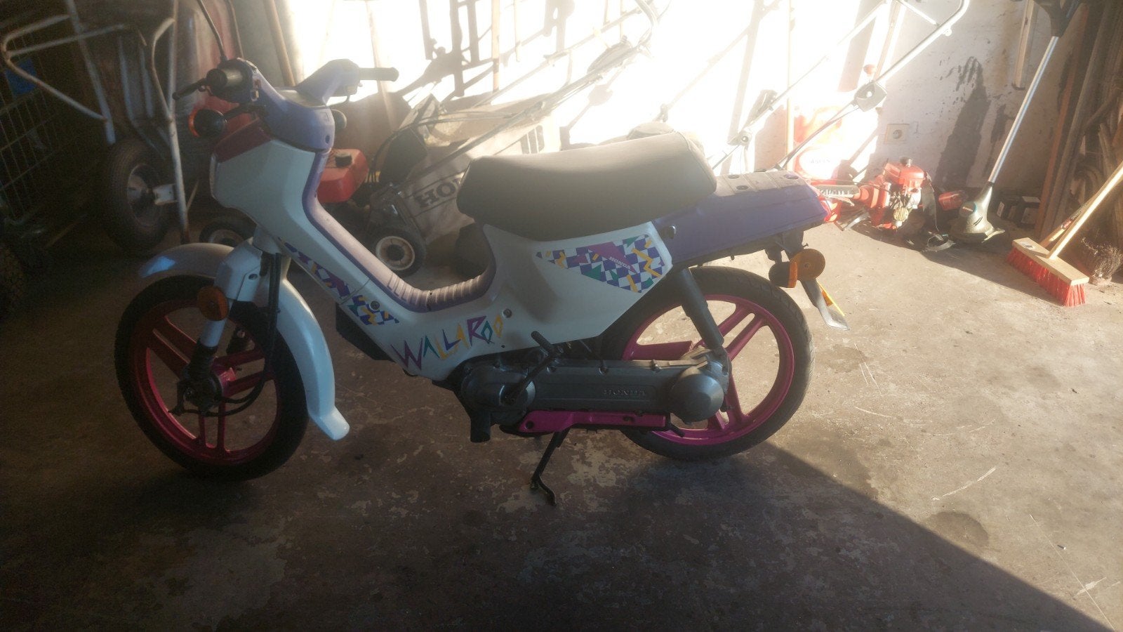 Ik hep hier 2 honda wallaroo staan, Fietsen en Brommers, Brommers | Honda, Ophalen, Klasse A (25 km/u)