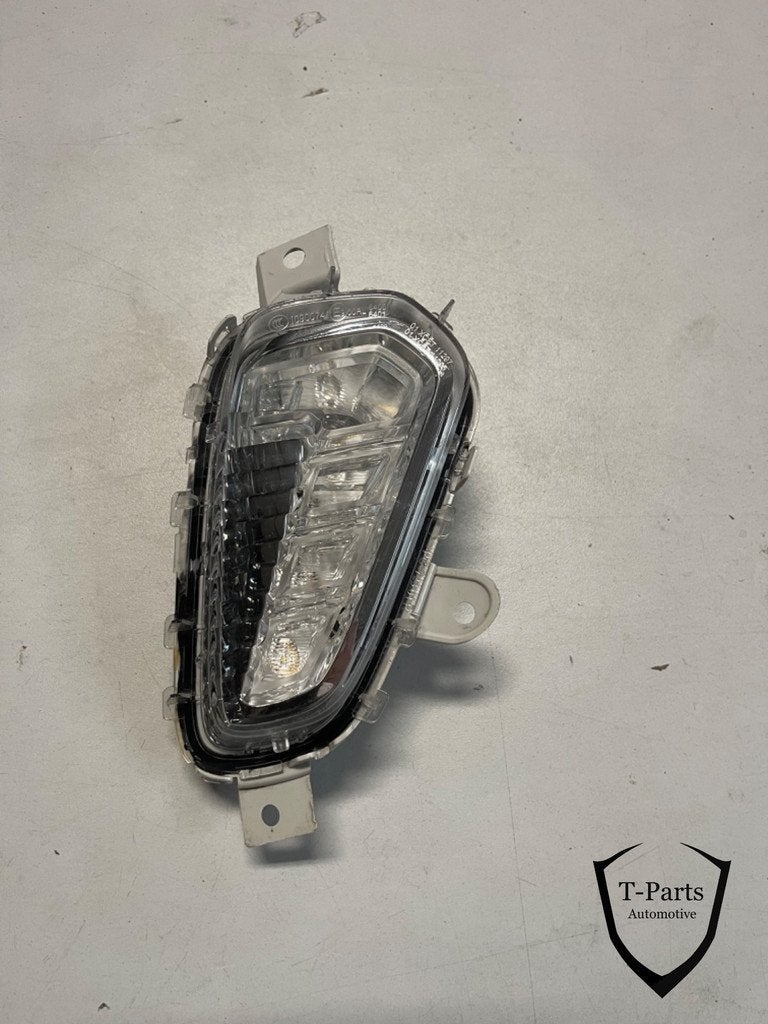 Volvo v40 rechts mistlamp lamp, Info@fabrikant.eu, Volvo, Fabrikantstraat 1
1000 AA  Amsterdam, Fabrikant BV