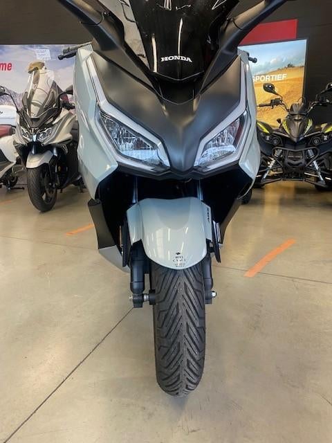 Honda Forza 350, Scooter, Automaat, 12 t/m 35 kW, Traction Control