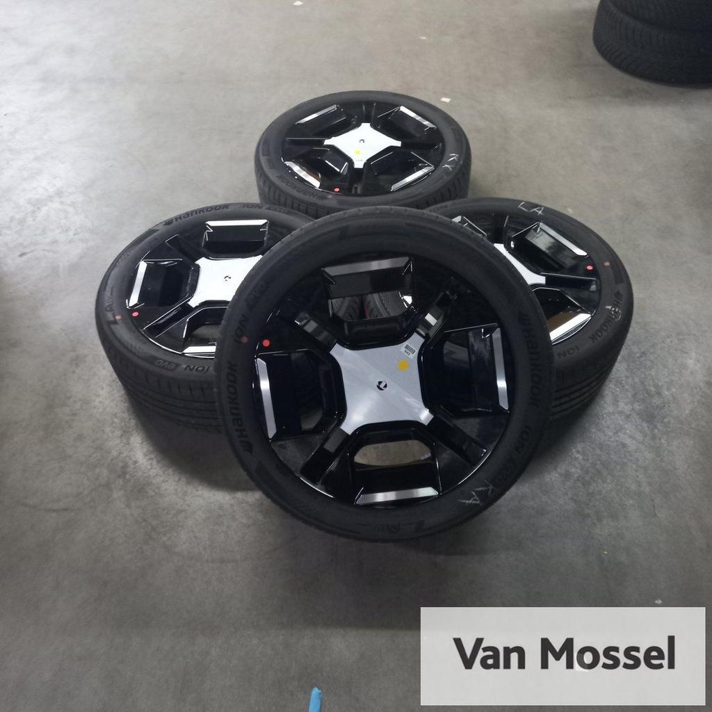 Kia EV3 Hankook Ion Evo 215/50/R19 97H, 19 inch, -, -, Banden en Velgen
