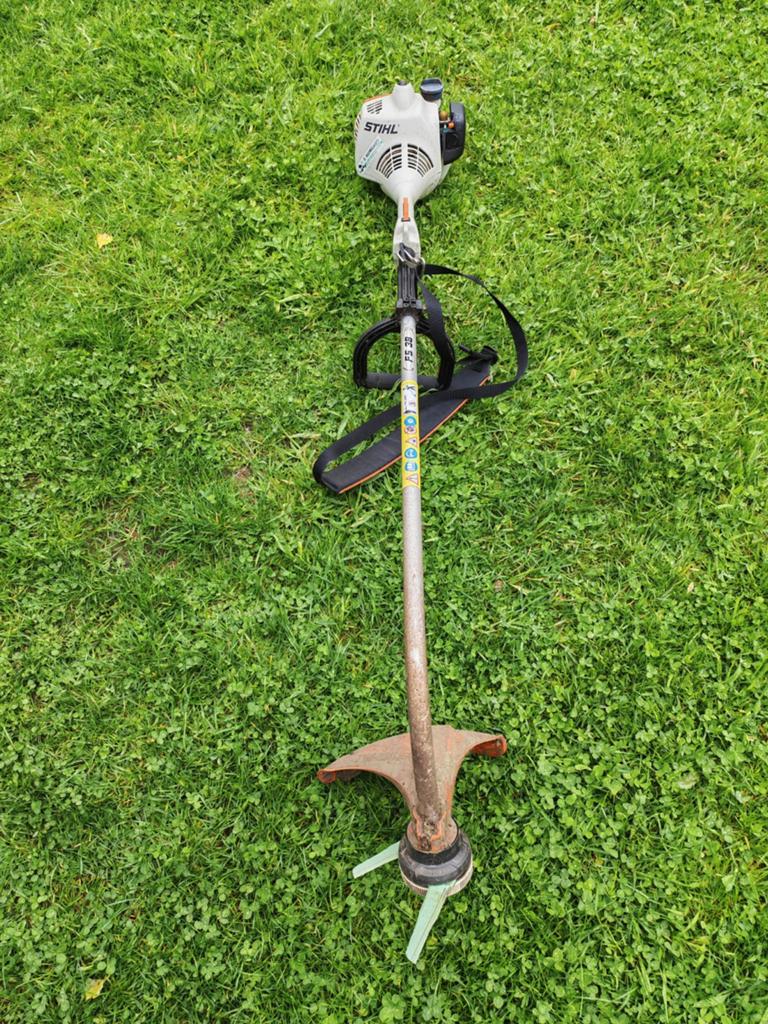Stihl benzine kantenmaaier FS 38 met accessoires, Tuin en Terras, Ophalen, Gebruikt, 10 tot 30 cm, Stihl