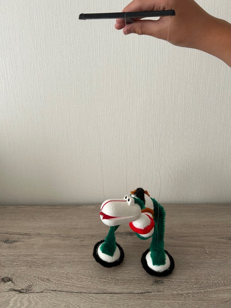 Leuk wandelbeestje ( marionette ), Ophalen of Verzenden, Zo goed als nieuw