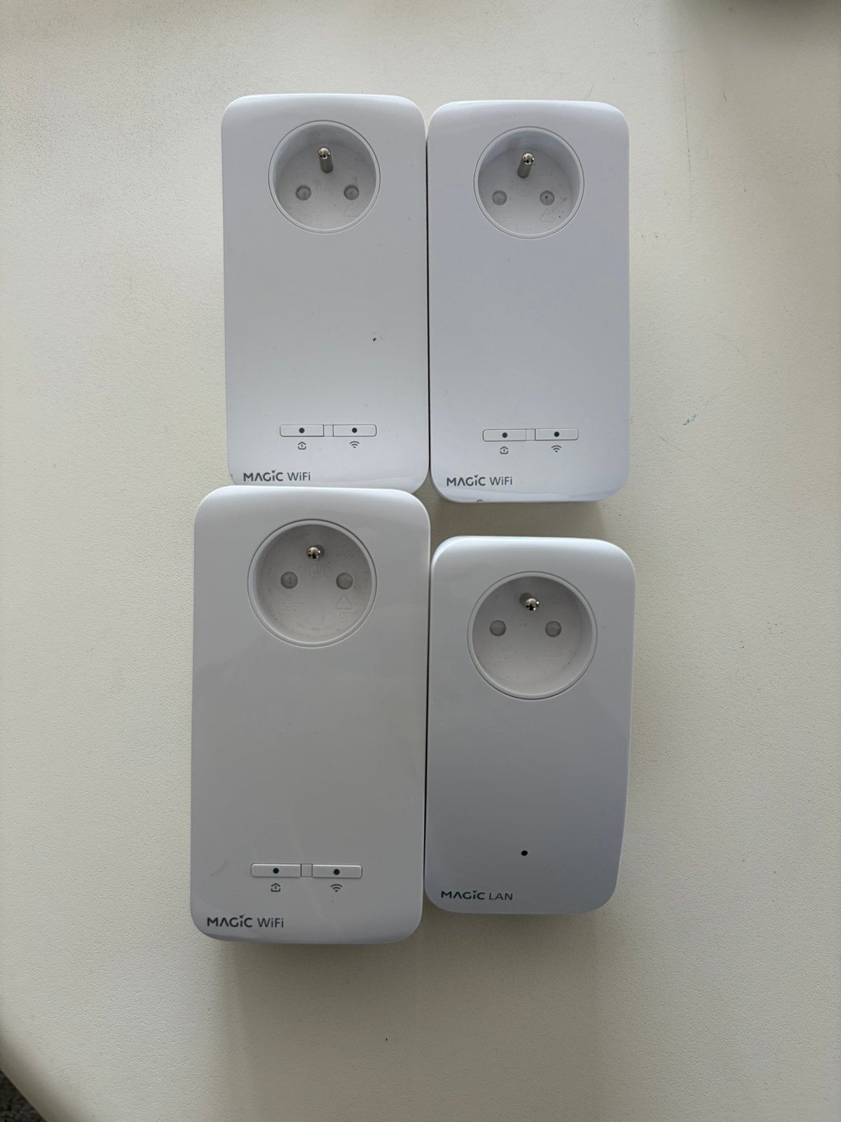 CPL devolo magic 2 wifi next, Computers en Software, Ophalen of Verzenden, Zo goed als nieuw