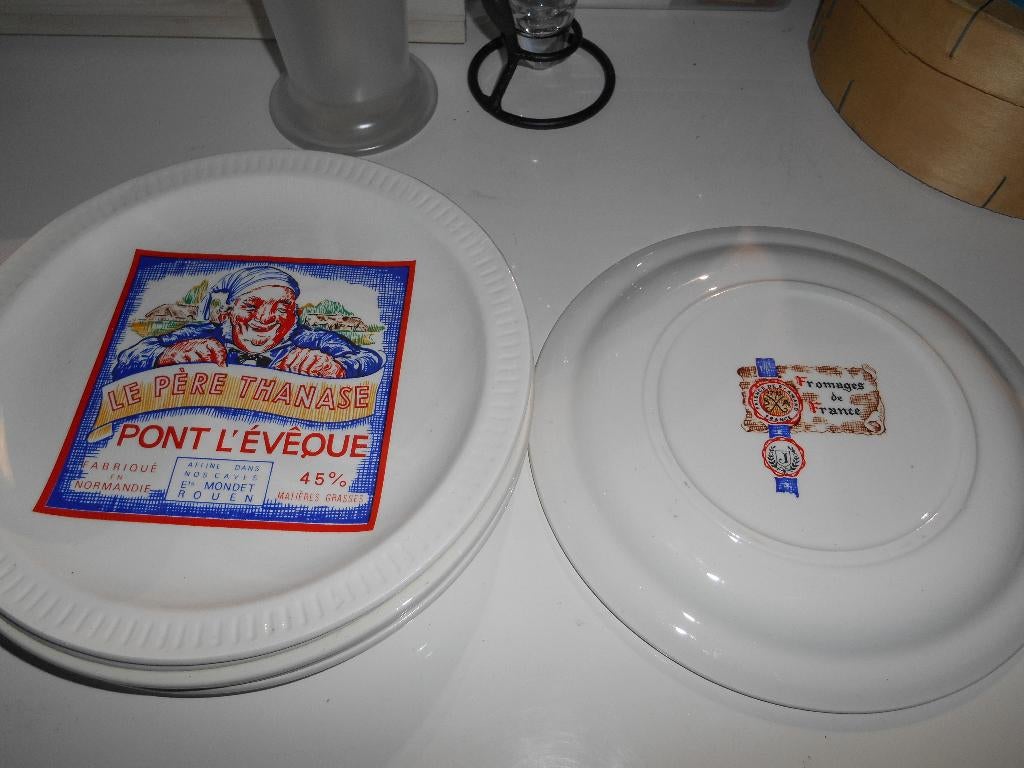 Lot de 6 assiette Fromages de France Faïence St-Amand, Enlèvement ou Envoi