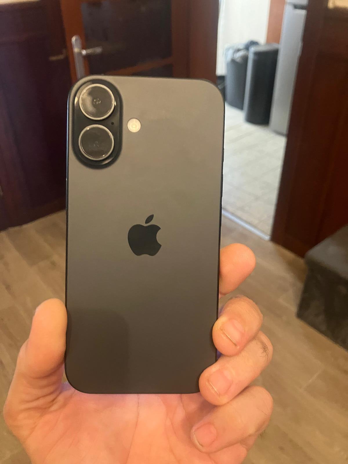 Iphone 16, Télécoms, Téléphonie mobile | Housses, Coques & Façades | Apple iPhone, Enlèvement ou Envoi, Comme neuf, IPhone 16