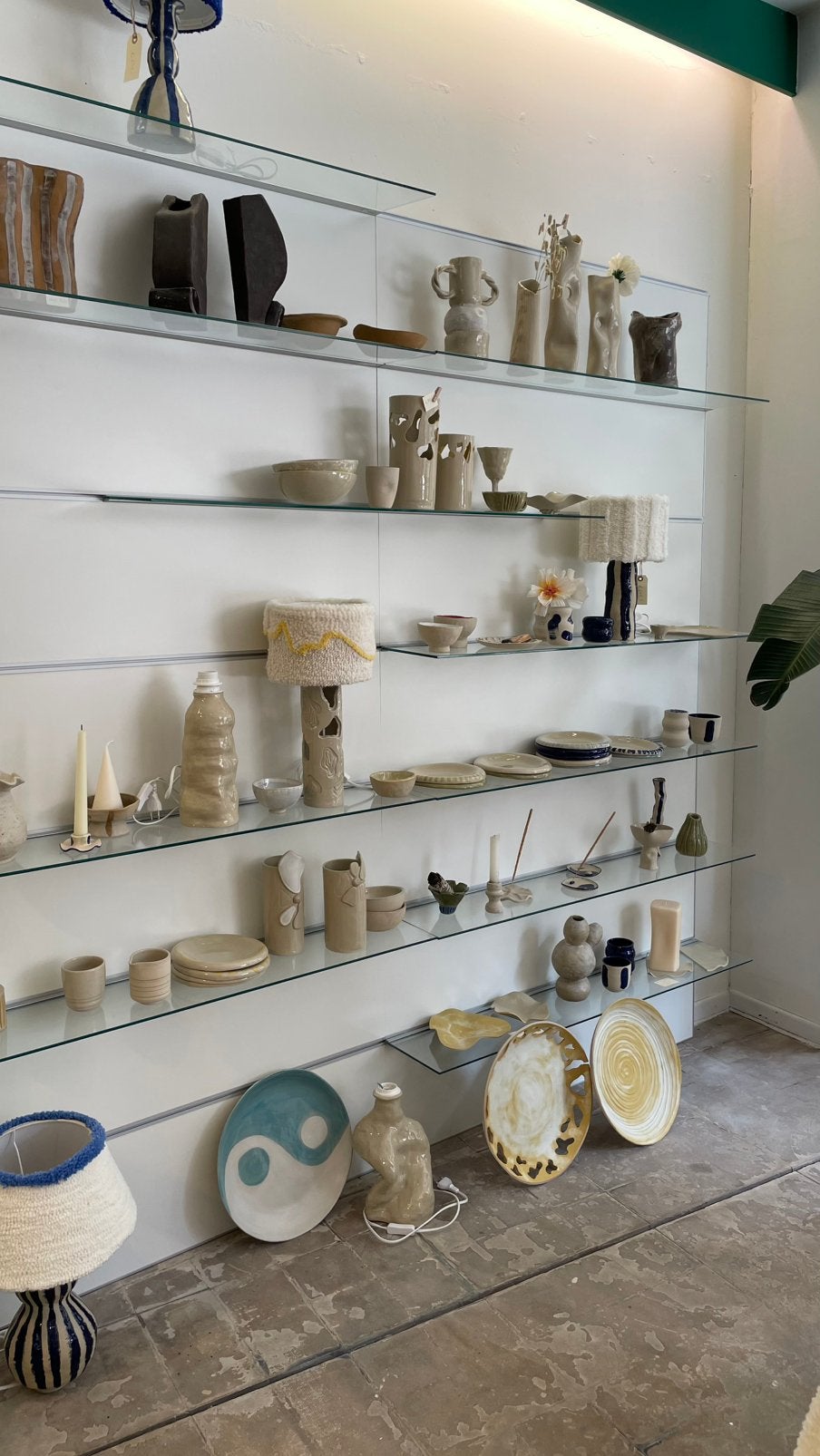 Wandrek met glazen leggers, Glas, Ophalen, Rek/stellage, Gebruikt