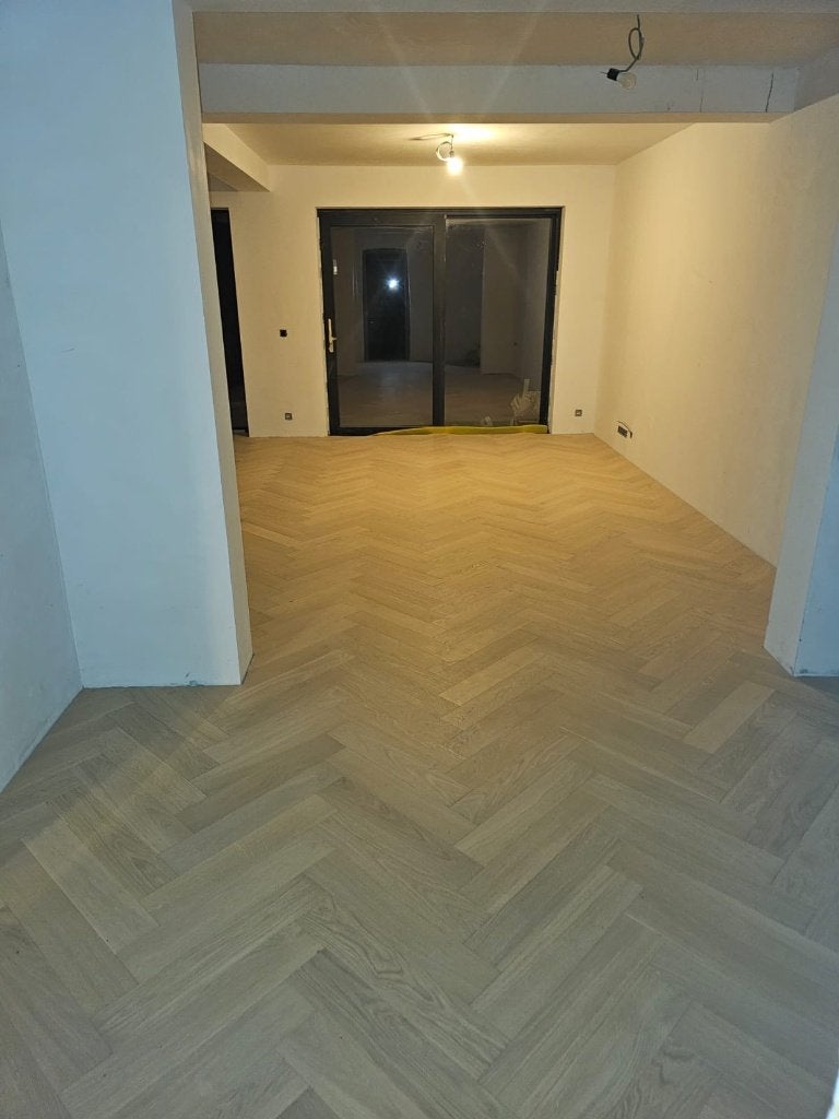 Parquet à chevrons 14/3x120x600mm, chêne Eastwood Select, Bricolage & Construction, Planches & Dalles, Neuf, Parquet, Bois, 50 à 150 cm