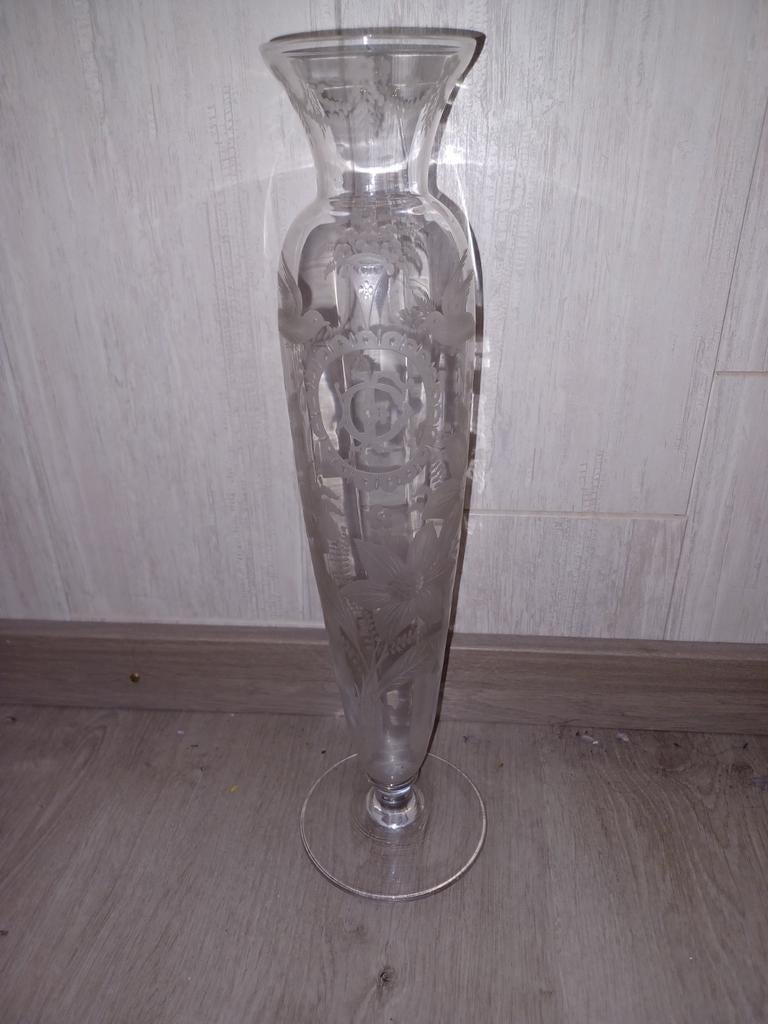 Grand vase 35 cm en verre avec taille, gravure, 1900, Enlèvement