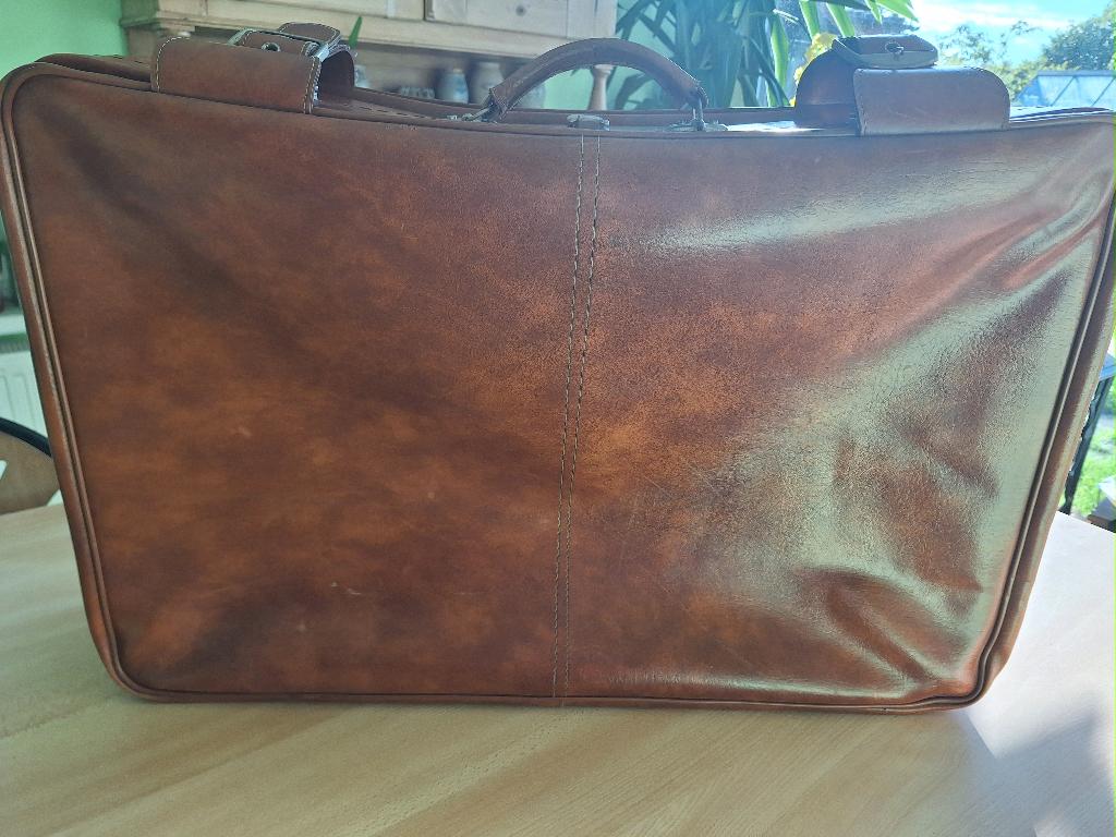 Vintage reiskoffer groot, Handtassen en Accessoires, Koffers, Gebruikt, Leer, 70 cm of meer, 35 tot 45 cm, Ophalen
