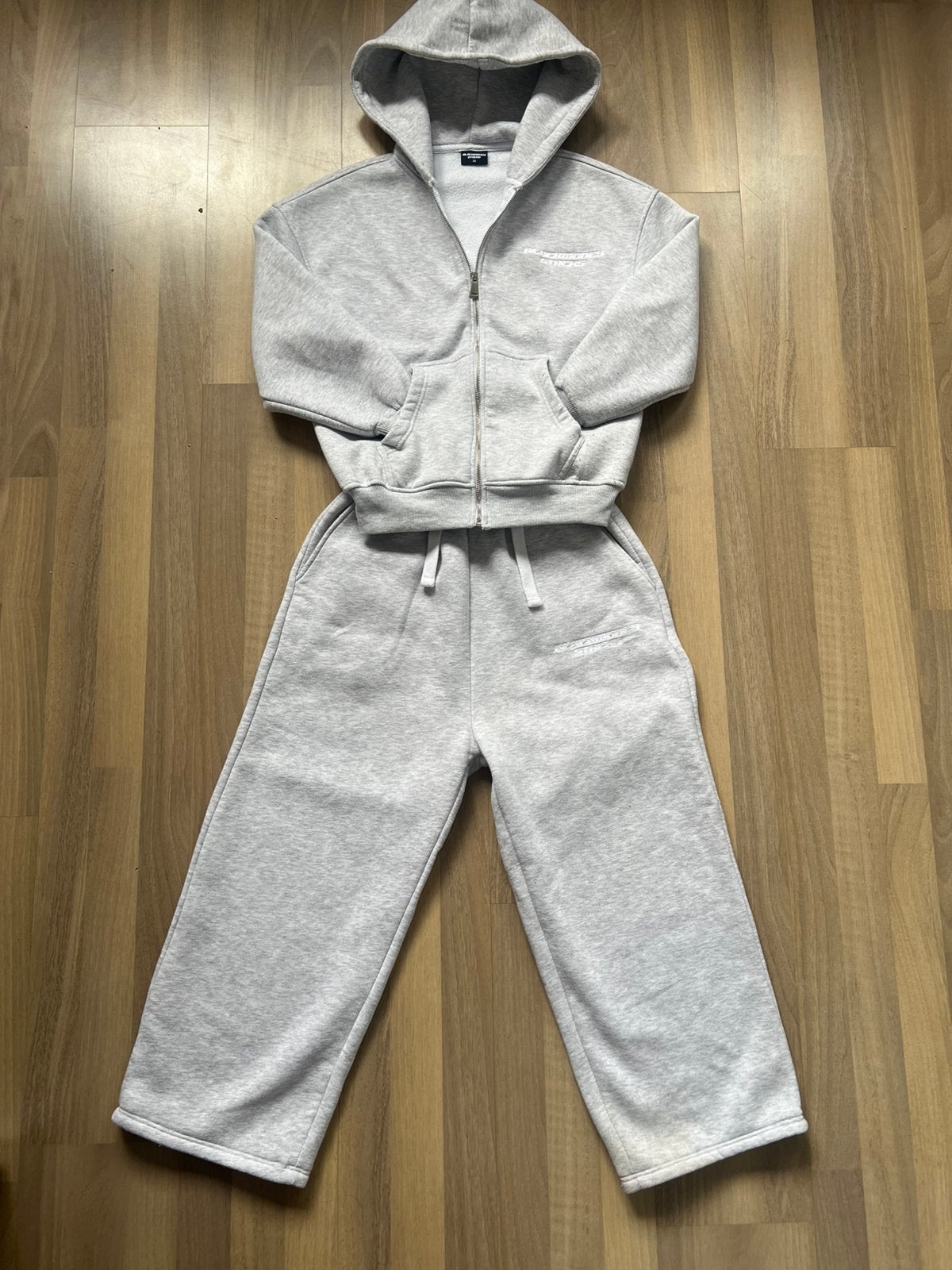 Trainingspak blackmoneystacks, Ophalen of Verzenden, Zo goed als nieuw, Maat 34 (XS) of kleiner, Grijs