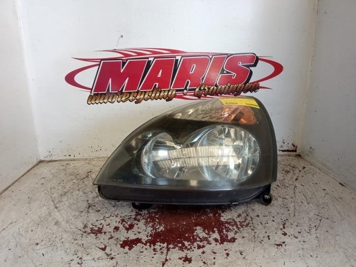 Phare gauche d'un Renault Clio, -, Renault, -, 3 mois de garantie