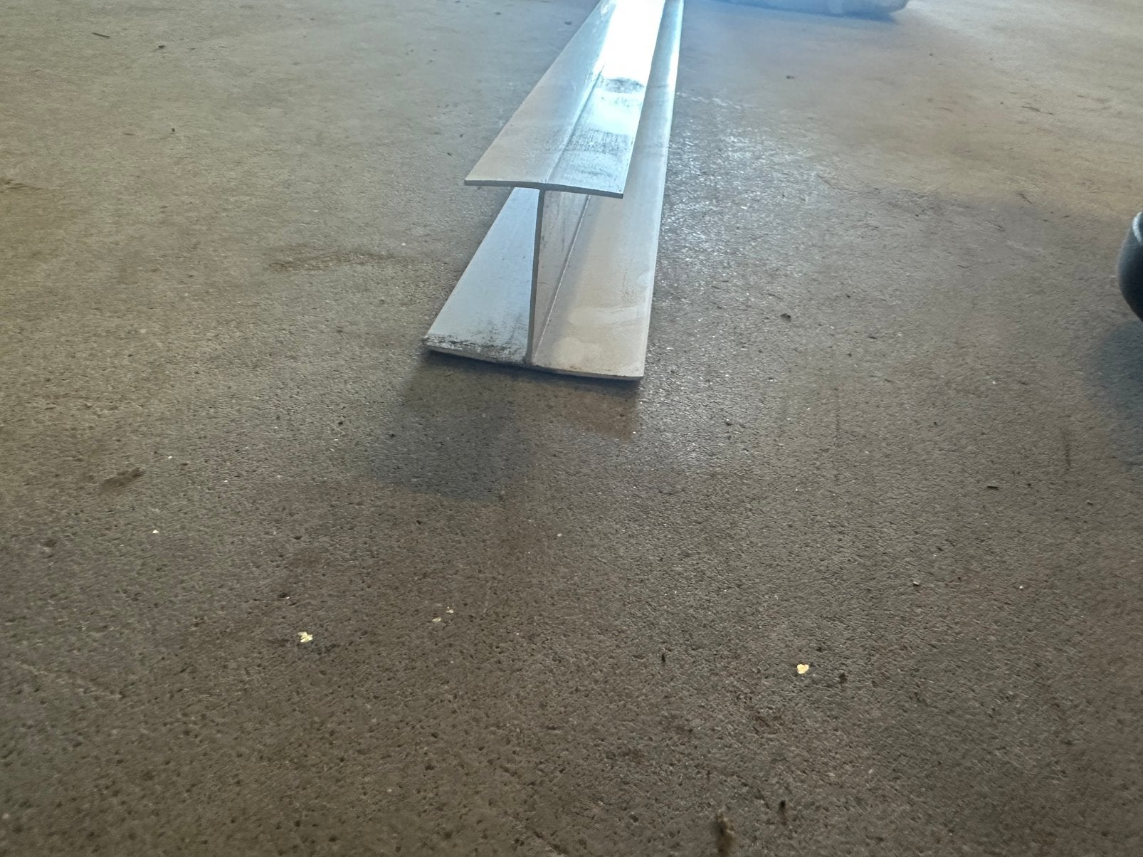 H- profielen in pvc, h 40mm.  26 stuks van 5m, Ophalen, Nieuw