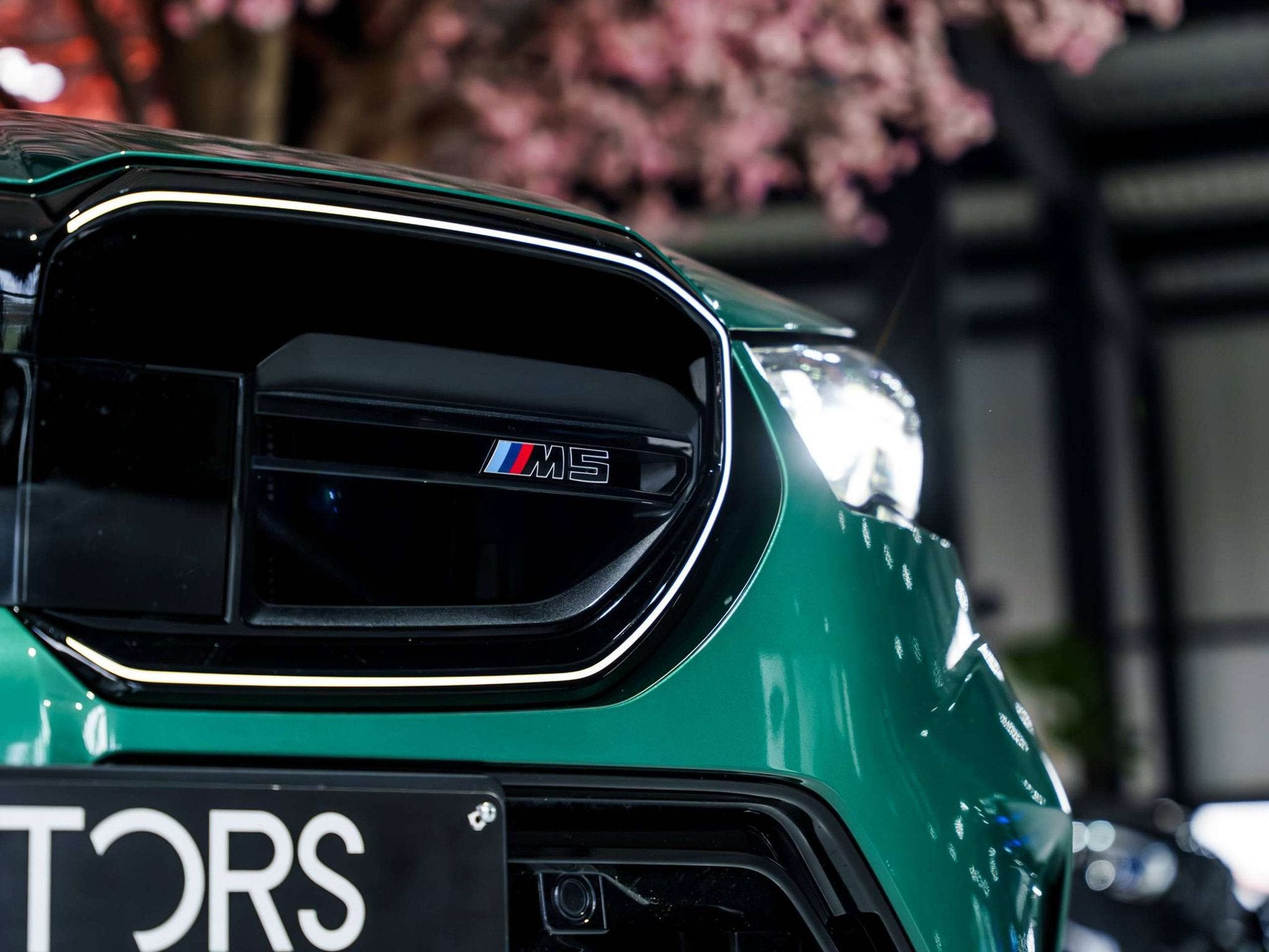 BMW M5 M5 PHEV 4.4 - M Drive Pro - M Carbon - Bowers & Wilki, Auto's, Automaat, 4 deurs, 8 cilinders, 4395 cc