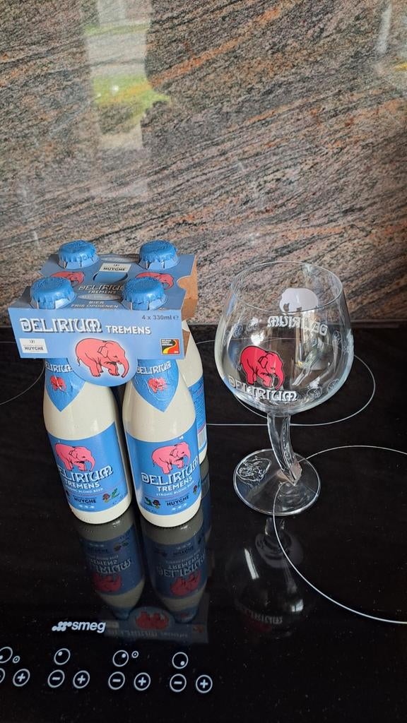 4 flesjes 'Delirium Tremens' met glas, Verzamelen, Ophalen, Nieuw, Glas of Glazen, Overige merken